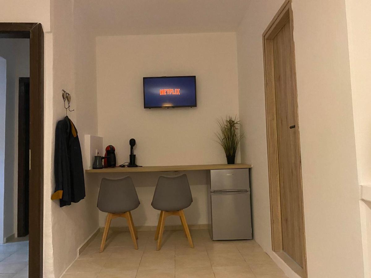 Popi'S Apartment Goníai 外观 照片